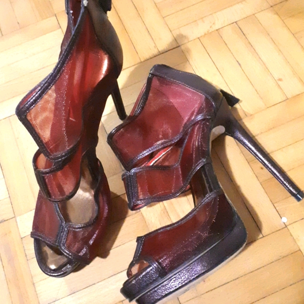 Bcbg heels